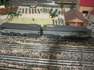 Williams/Bachmann New York Central Sharknose AA Diesel Set 3807/3820 Crown ed - Picture 1 of 12