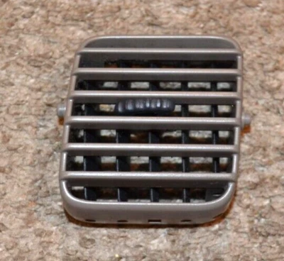2003-2007 TOYOTA LAND CRUISER DASH VENT HEAT AC AIR DRIVER SIDE Foto 1 de 4