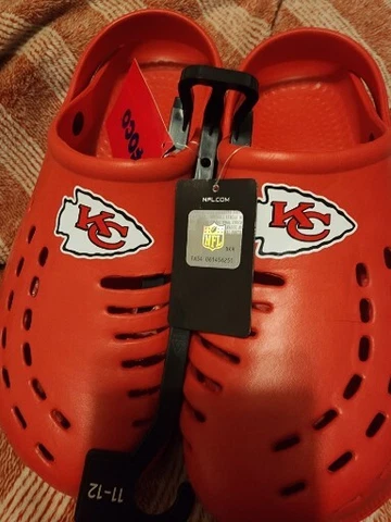 Kansas City Chiefs Men's FOCO NFL KC Logo Red Sandals Size L 11-12 NEW Cover