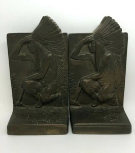 Antike indische Pfadfinder Indianer Bronze Buchstützen Jetzt kaufen - Bild 1 von 10