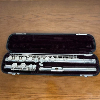 YAMAHA Flute YFL-211SⅡ NICKEL SILVER INSTRUMENT Music with Hard case Brass Band - Image 1 of 4