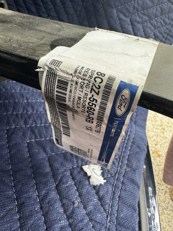 FORD OEM 08-14 E-350 Super Duty Rear Suspension-Leaf Spring 8C2Z5560RB - NEW - Imagem 1 de 1