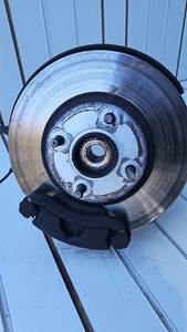 RADLAGER RADNABE VORNE BEIFAHRERSEITE FORD TRANSIT COURIER 2019 1.5TDI - Bild 1 von 5