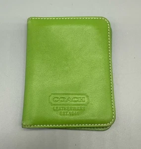 COACH Green ID Card Holder Leatherware Wallet Bifold Vintage Y2K Leather - Picture 1 of 14