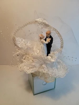 Vintage Traditional Bride And Groom White Lacy Flowers Faux Pearl Cake Topper - Image 1 of 4