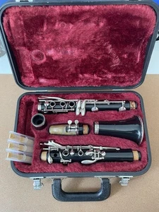 Yamaha YCL 26 Clarinet - 4C Mouthpiece and Original Case - Picture 1 of 22