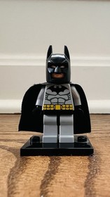 LEGO Batman Minifigure Classic 2006 Light Gray Suit 7780 7779 7782 NEW