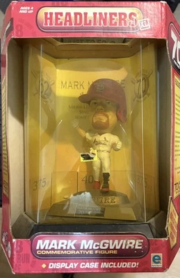 Mark McGwire St. Louis Cardinals Headliners XL 70 Home Run Figure  W COA - Image 1 of 4