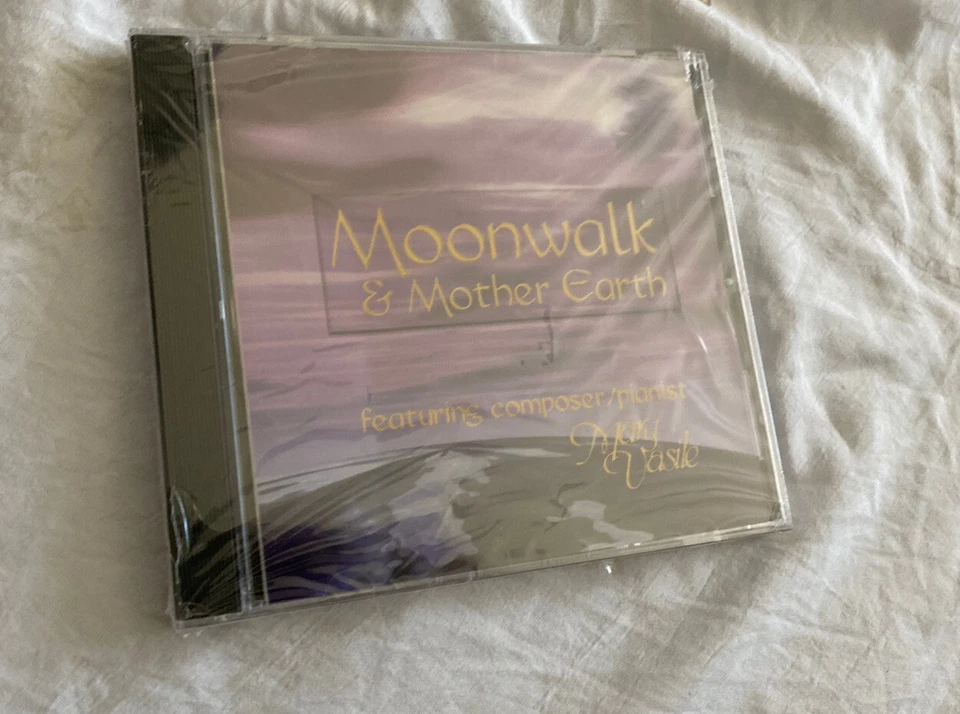    Moonwalk & Mother Earth by Mary Vasile (CD, 1997) Pianist Composer new sealed Foto 1 de 2