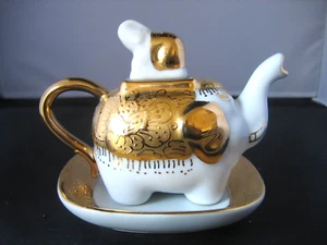Set hand painted in Thailand miniature decorative porcelain teapot and tray - Picture 1 of 11