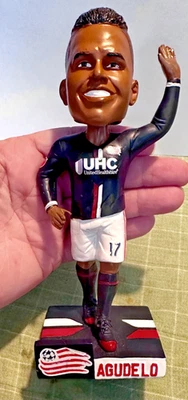 Juan Agudelo No17 New England Revolution качающаяся голова SGA - Изображение 1 из 4