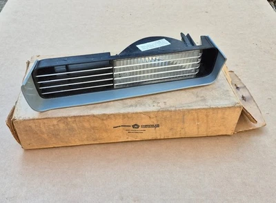 1974 Plymouth Gran Fury Coupe Sedan NOS MoPar Esquerda LÂMPADA DE ESTACIONAMENTO E SETA - Imagem 1 de 4