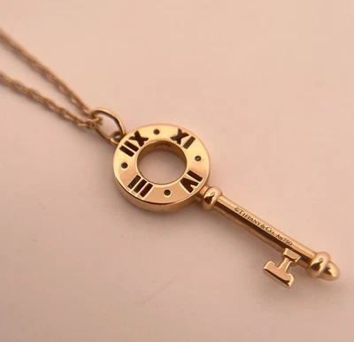 Tiffany & Co. 18k Atlas Key Necklace- 18” Chain - 6.4Gr - Image 1 of 4