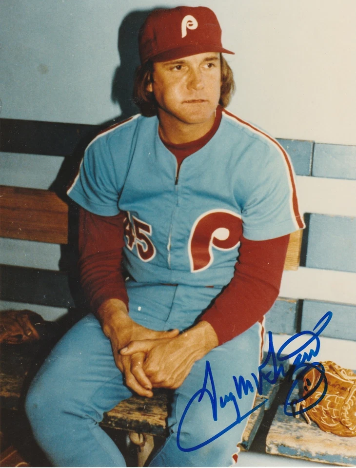TUG MCGRAW PHILADELPHIA PHILLIES  ACTION SIGNED 8x10 - Image 1 of 1