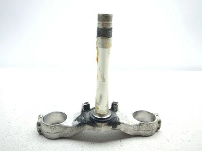 02 03 Abrazadera de dirección triple árbol inferior inferior Yamaha YZF R1 Foto 1 de 4