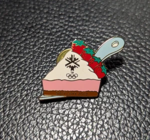 2002 Salt Lake City Utah USA Winter Olympics Lapel Pin Strawberry Cream Pie - Picture 1 of 5