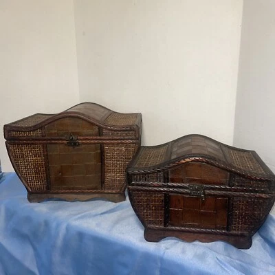 2 Beautiful Wooden Wicker Keepsake Chest/Decor- Medium &large - Hook Broken OnLg - Image 1 of 4