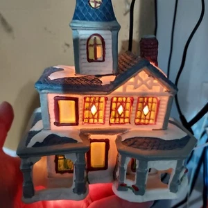 Victorian Village Collectables - Picture 1 of 18