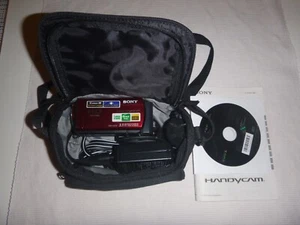 Sony HDR-CX110E Handycam - Picture 1 of 17