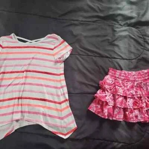 girl large skort and top - Picture 1 of 3