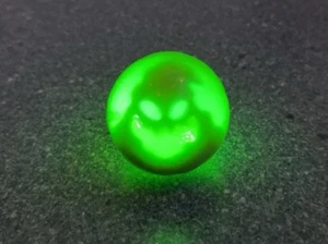Cubo resplandor luna Oogie Boogie parques Disney ENCENDIDO NUEVO - Imagen 1 de 4