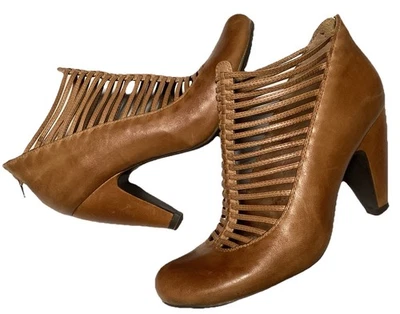 *Miz Mooz Sloane Women's Sz 9 M  Leather Ankle Pump Heels Bootie Cognac - Image 1 of 4
