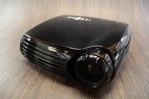 Digital Projection iVision HDX 720p HD DLP Home Theater Projector - New lamp - Picture 1 of 10