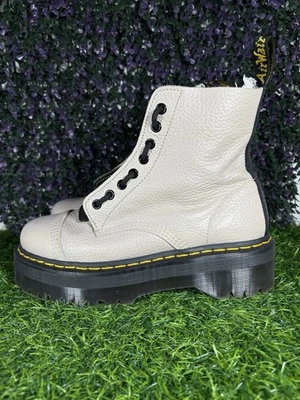 Dr. Martens Sinclair Womens Sz 9 Ankle Boots Platform Beige Tan Suede Front Zip - Image 1 of 4