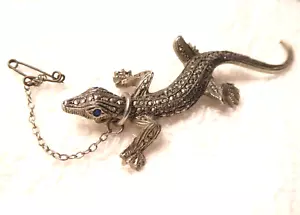 Small Lizard Brooch on Leash Accessory Metal Alloy Silver Blue Eyes 3" - Picture 1 of 10
