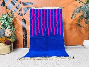 Authentischer handgewebter blauer marokkanischer Teppich - lebendiges Berber Design, Premium Qualität - Bild 1 von 7