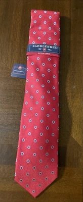NUEVO CON ETIQUETAS Corbata Saddlebred Para Hombre Grande/Alta Roja Mezcla Seda XL Estampado Geométrico 3.5” Ancho Foto 1 de 4