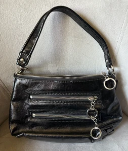 Cartera Coach Poppy Negra Firma Hombro Brillante Y2K Color Plata Herrajes - Imagen 1 de 10