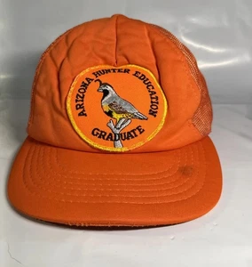 Arizona Hunter Education Patch auf orangefarbener Mütze - Bild 1 von 10