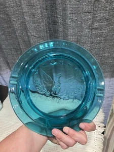 Vintage L.E. Smith Large Heavy Round Glass Ashtray American Eagle & Stars-Blue - Picture 1 of 7