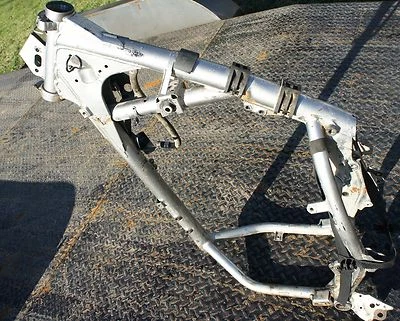 KL 650 e KAWASAKI FRAME MAIN BENT REPAIRABLE STEERING NECK NJ 08 09 number NJ - Imagem 1 de 4