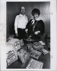 1983 Press Photo John & Marcia Miller Own Marjon Specialty Foods Inc - RSM04825
