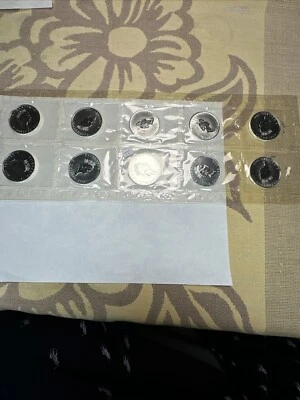 2001 Canada 1 oz Silver Maple Leaf LOT OF 10 Original Sealed RCM Low Minted - Image 1 of 4