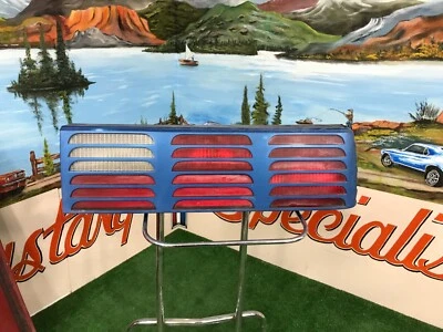 FORD MUSTANG GT 1987-1993 LUZ TRASERA LATERAL DERECHA PASAJERO USADA  Foto 1 de 4