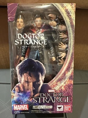 Bandai S.H.Figuarts Doctor Strange Marvel Foto 1 de 4