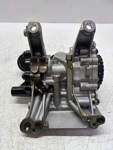 Ölpumpe für BMW X1 F48 2.0 xDrive 20i B48A20A B48 7624135 - Bild 1 von 1
