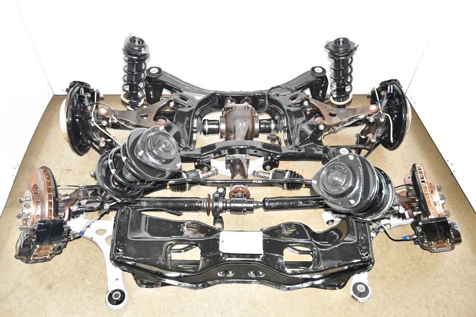 JDM 2008-2014 斯巴鲁 WRX STi EJ257 2.5L 升 涡轮黑色布雷博制动子框架 5x114 — 第 1/4 张图片