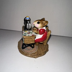 WFF Wee Forest Folk Miss Bobbin M40 1979 Topo Statuina Vestito Rosso Annette P - Foto 1 di 6