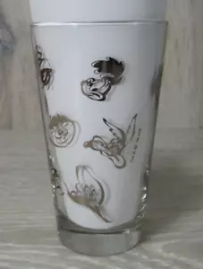 VTG 1994 WARNER BROS LOONEY TUNES STORE Silver Trim Character Pint Glass - Picture 1 of 12