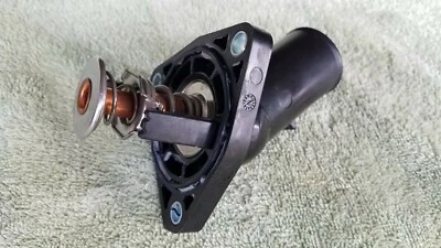 Termostato automático Lexus 2007-2013 RX350 MotoRaD 660-180 Foto 1 de 2