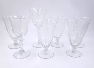 Vintage 7 Stck. Elegant Geätzt Kristall Stielgläser Lot Weinkelch Cordial EDEL ABENDESSEN - Bild 1 von 6