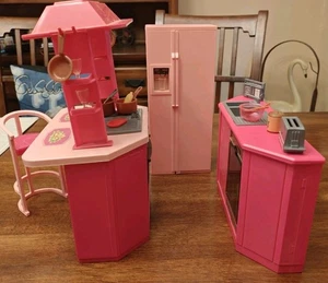 Vintage 1985 Barbie Arco Küche Set Lot Rosa Ofen Spüle Kanister Essen Geschirr - Bild 1 von 19