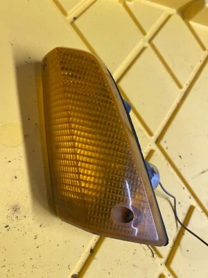 Luz de esquina delantera OEM BMW E21 (izquierda) Foto 1 de 3