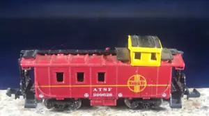 N Scale ATSF Caboose 999628 Red and Yellow - Picture 1 of 6