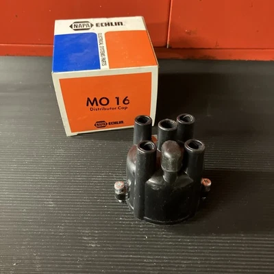 NAPA Echlin M016 Distributor Cap Free Shipping - Image 1 of 4