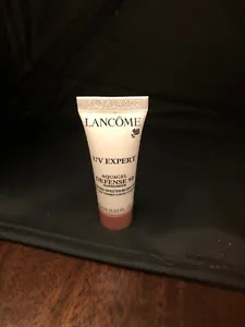 Lancome UV Expert Aquagel Defense 50 Sunscreen .33 oz. GWP Size NEW! - Picture 1 of 2